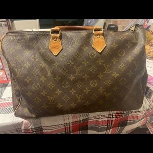 Louis Vuitton Speedy 40
